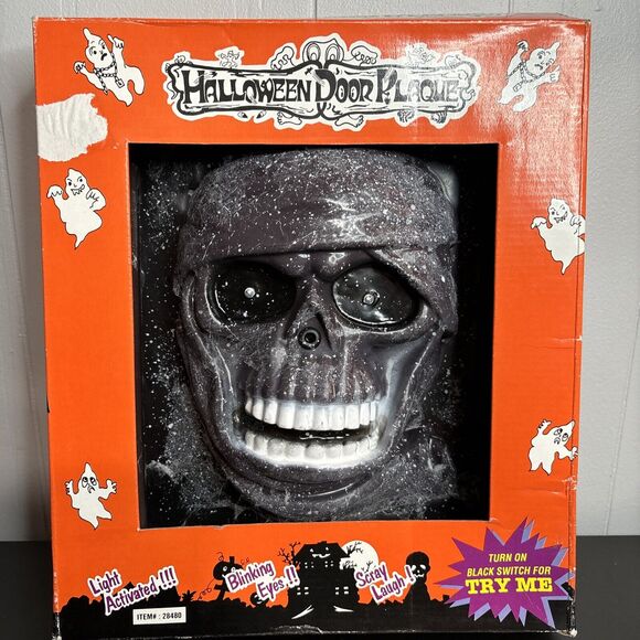 VINTAGE 1995 PROP SOUND LAUGHING BLINKING DOOR PLAQUE SKULL BOX HORROR HALLOWEEN - Picture 2 of 12
